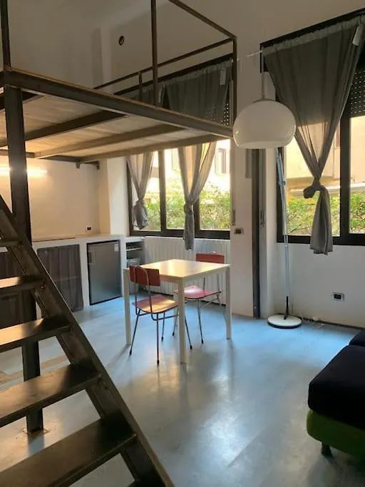 Ven79 Loreto - Duomo - Near To The Central Station - Apartment Milan Italy